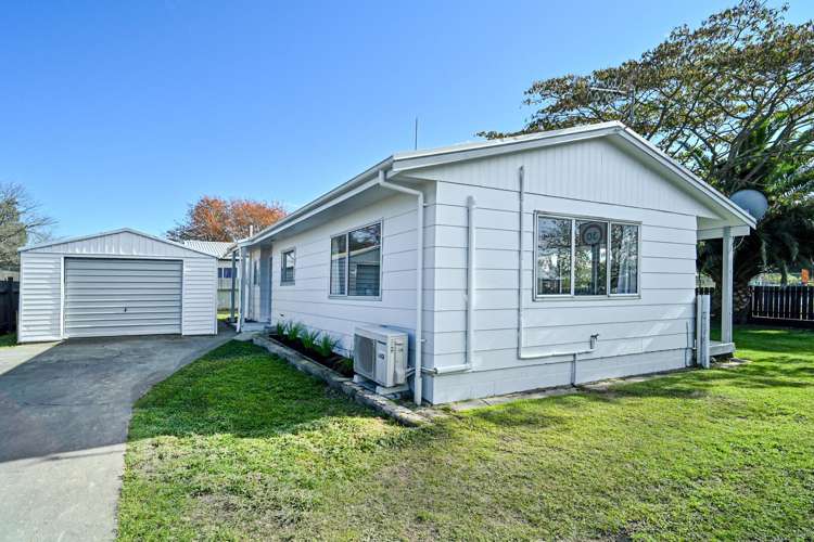 2/2 Tarbet Place Flaxmere_7