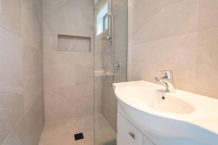 22 Golden Terrace Queenstown_21