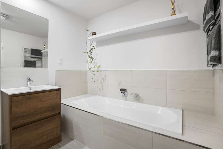 7 Observation Green Hobsonville_11