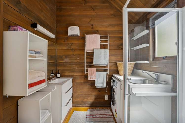 230 Fernhill Road Sunshine Bay_11