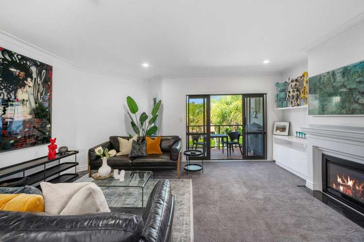 9/177 Hurstmere Road Takapuna_7