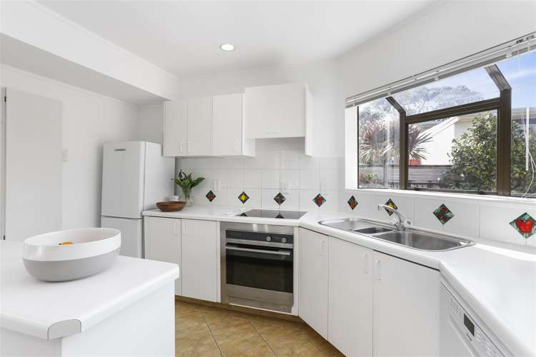 2/55 Killarney Street Takapuna_7