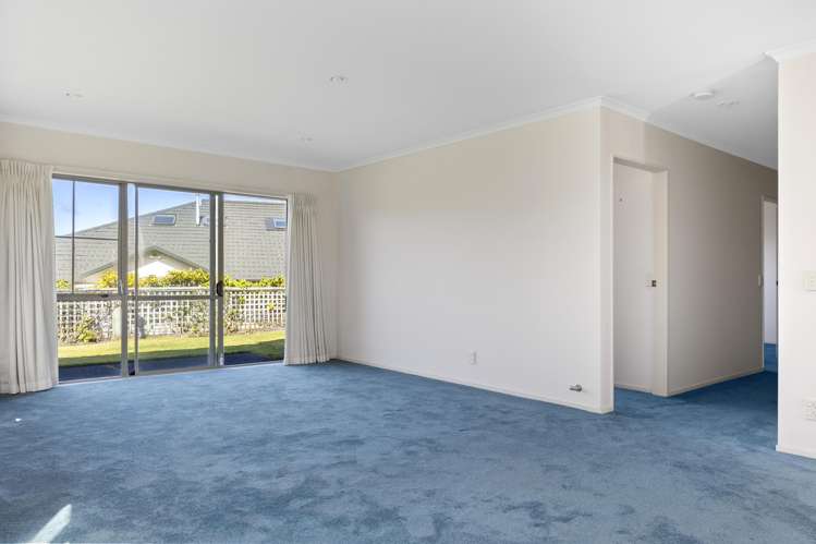 41 Lakeridge Close Rangatira Park_18