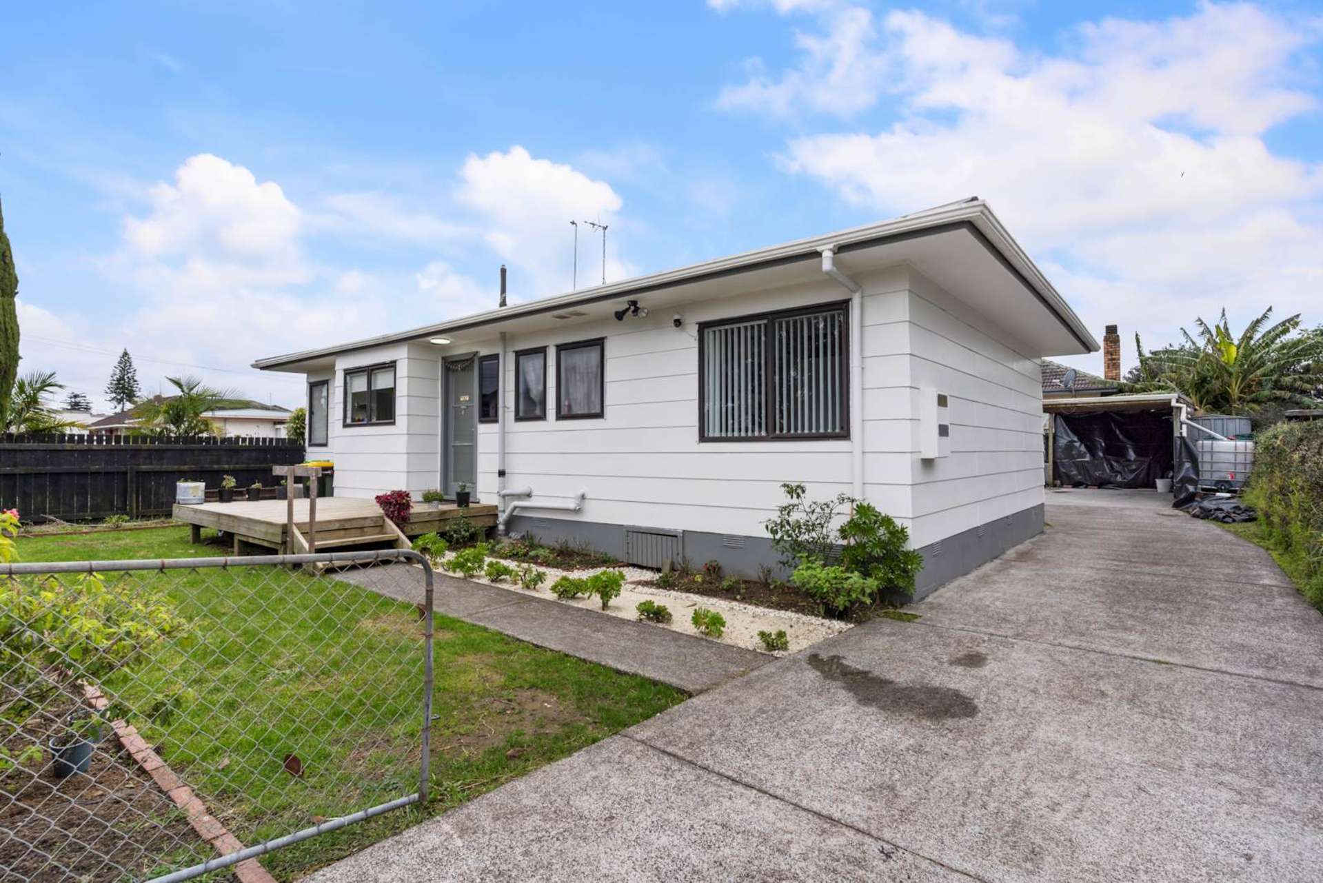 2/13 John Street Mangere East_0