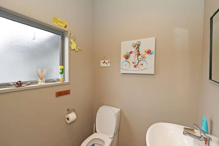 44 Glenroy Park Drive Waikiwi_23