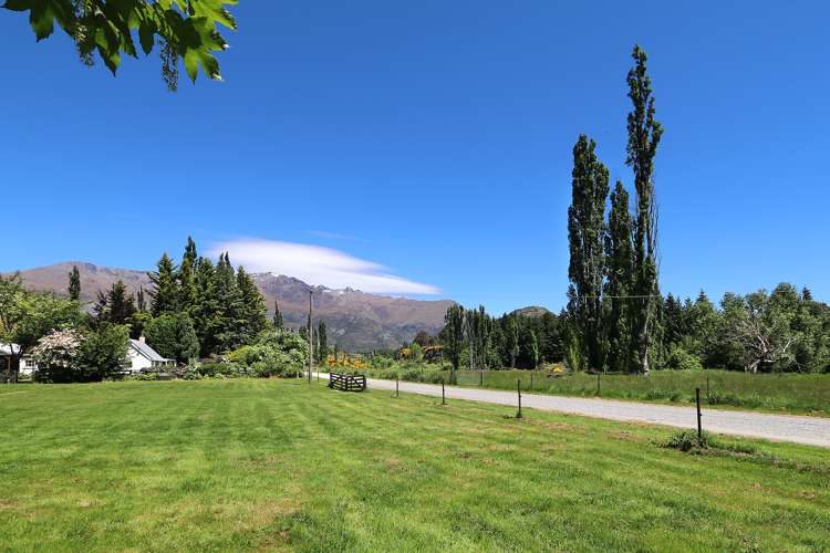 90 Whitechapel Road Arrow Junction_13