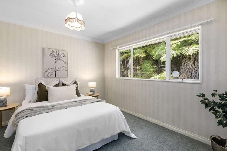 233A Whites Line East Waiwhetu_19