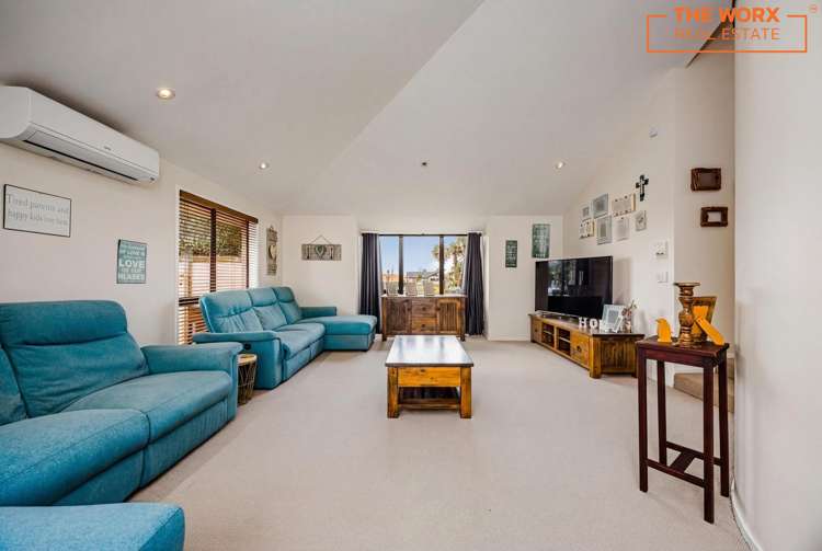 22 Gillard Place Eastern Beach_3