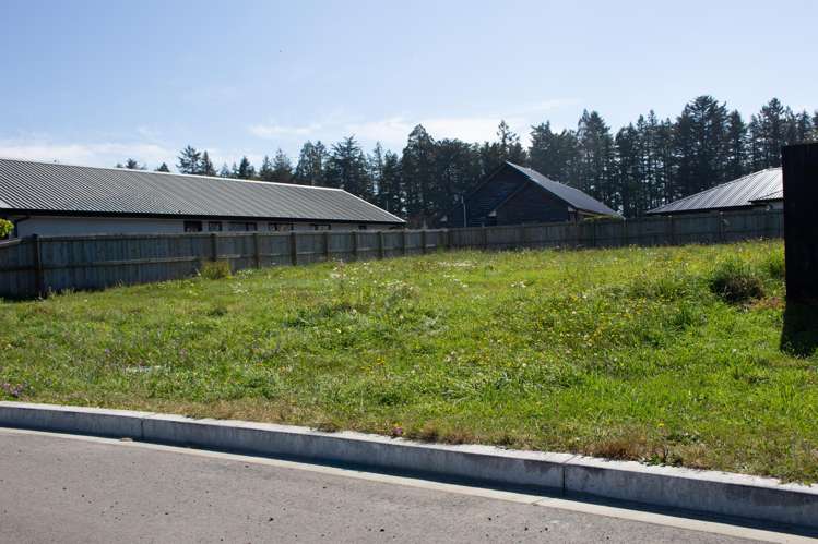 10 Arrowsmith Drive_3