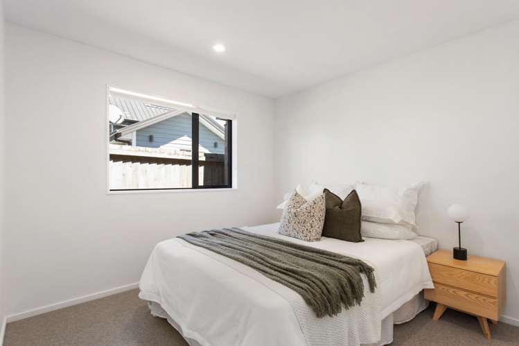 586 Madras Street Saint Albans_10