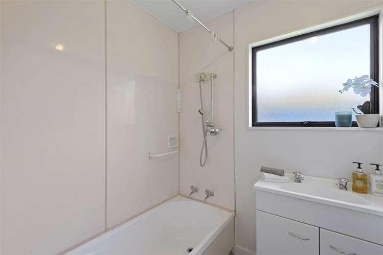 2/70 Milton Street Somerfield_8