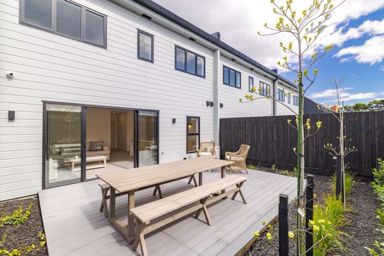 3/5 Kairua Lane Wigram_19