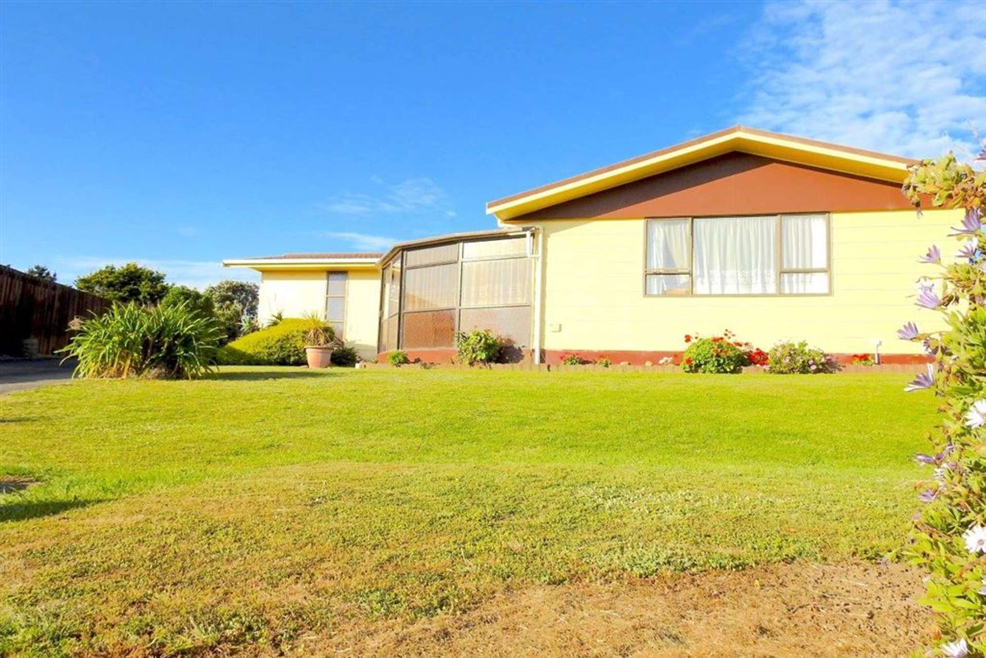 10 Takitimu Street Waitarere Beach_0