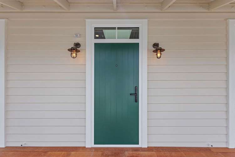 9A Waitikiri Drive Parklands_1