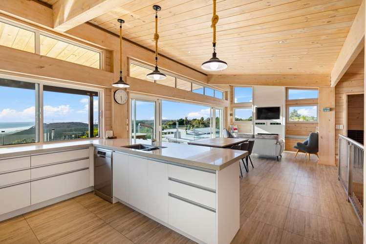 93 Oaia Road Muriwai_5