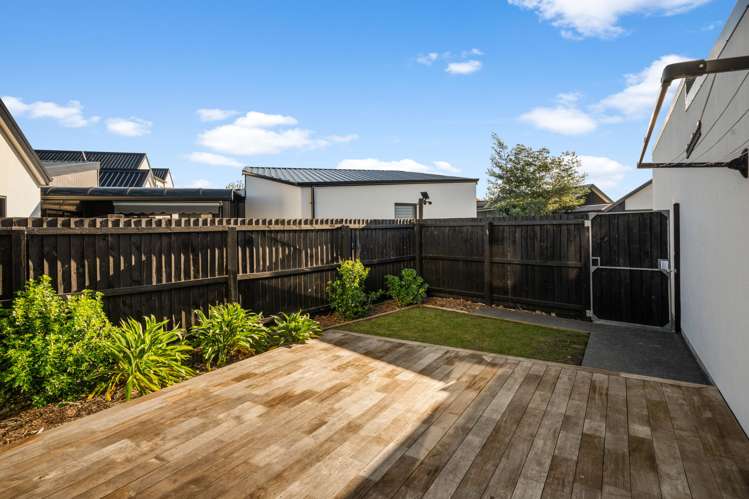 17 Eminence Drive Northwood_12