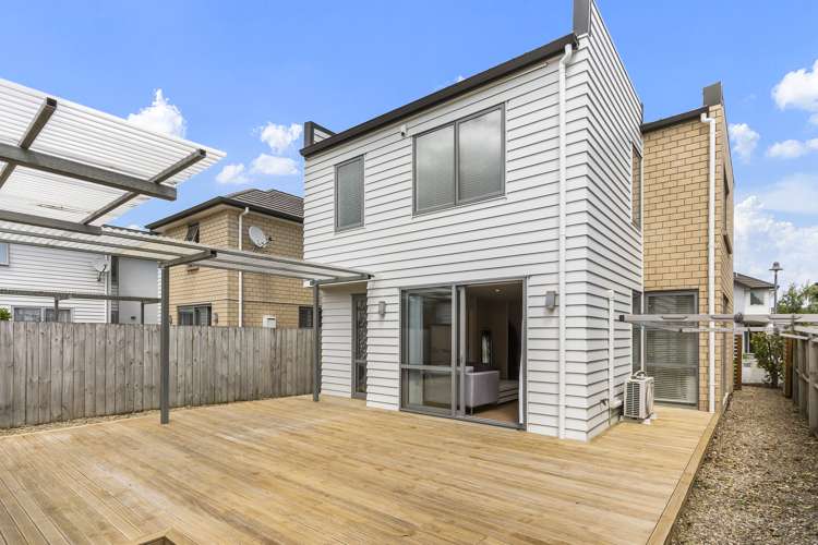 19 Phar Lap Crescent Takanini_16