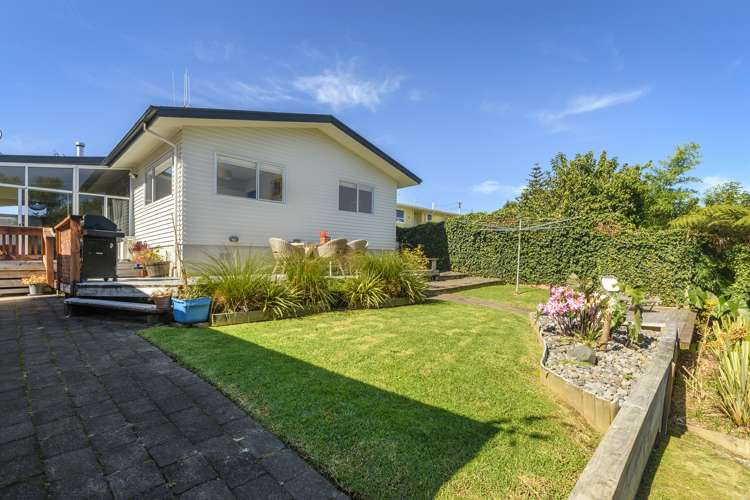 95 Sherwood Street Bellevue_26