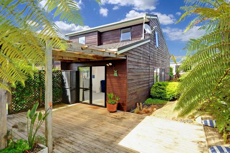 2/12 Agincourt Street Glenfield_8