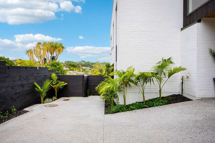 2/520 Beach Road Murrays Bay_44