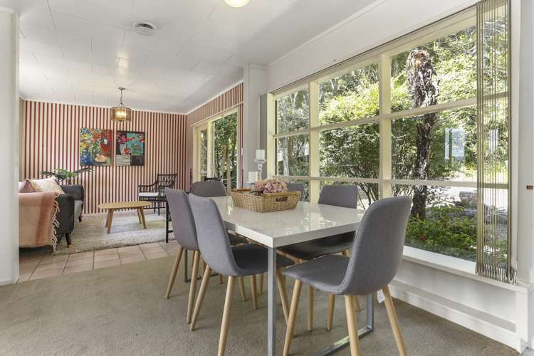 61 Woodfern Crescent Titirangi_5