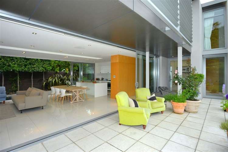 33a Helmores Lane Merivale_3