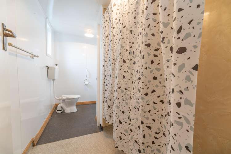 80 Le Cren Street Seaview_11