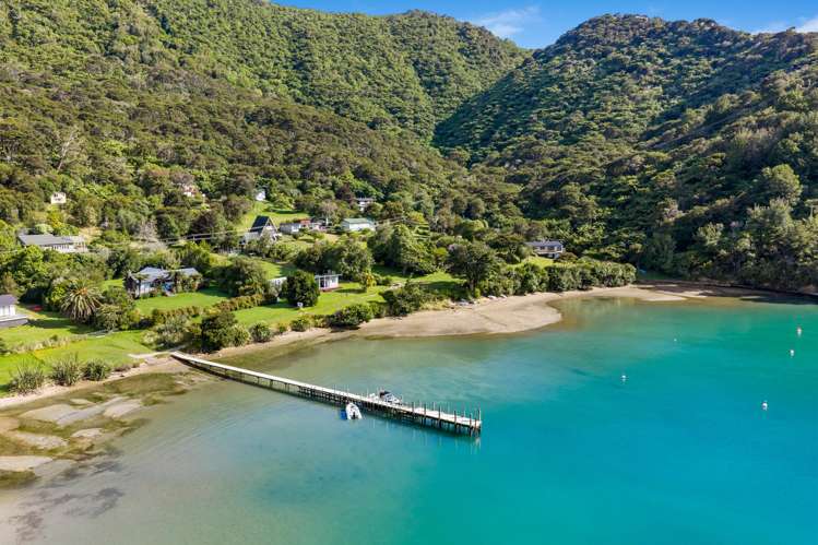 Lochmara Bay Lochmara Bay_25