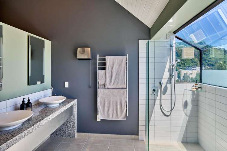 8 Cheviot Road, Lowry Bay Eastbourne_9