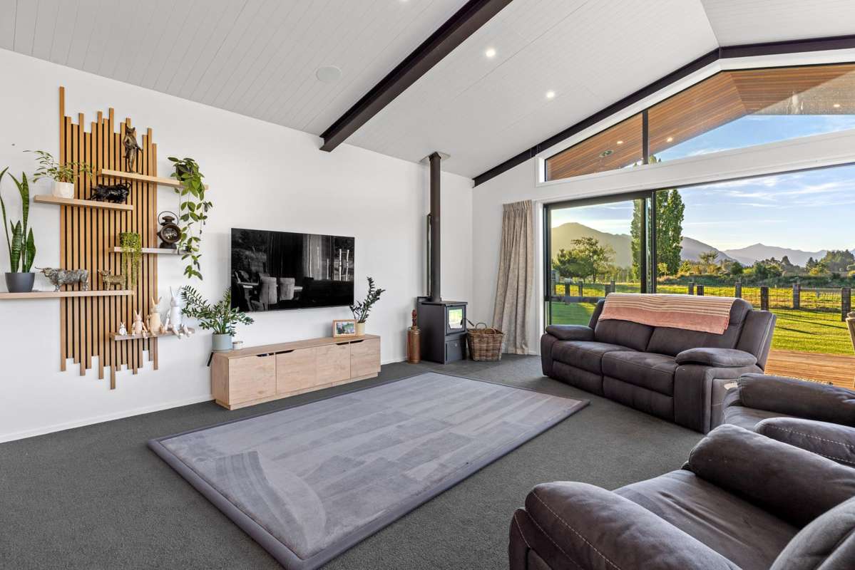 87 Black Peak Road_5