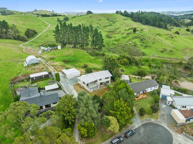 7 Skelton Crescent Paparoa_21