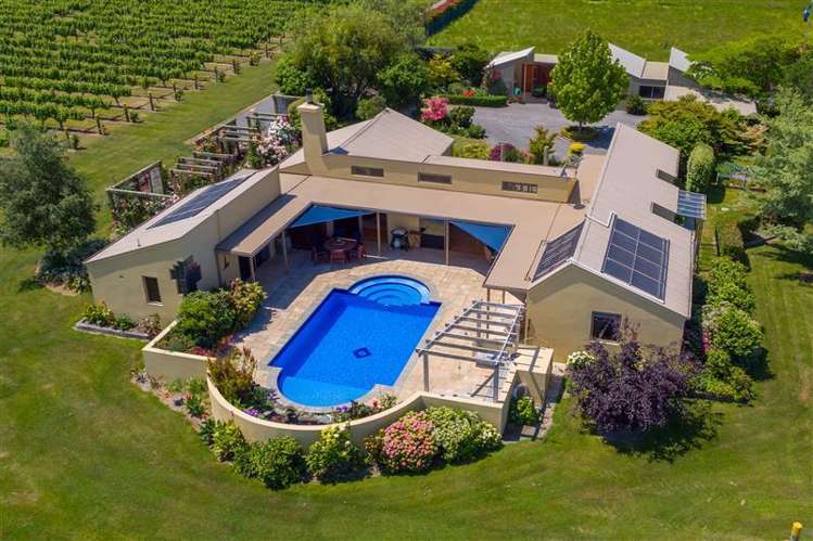 112 Vickerman Street_0