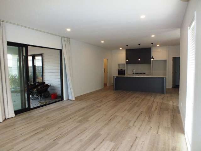 5 Syd Grant Crescent Orewa_2