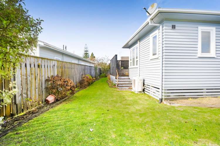 2/32 Kahikatea Street Inglewood_14