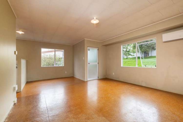 23 Meadowvale Rise Titirangi_9