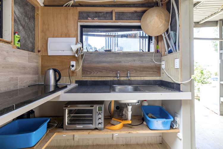 21 Beatty Parade Surfdale_16