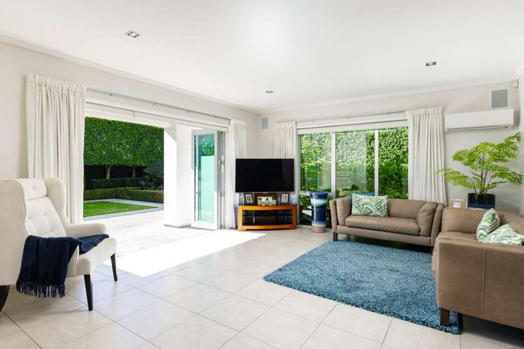 8 Covent Gardens Springlands_11