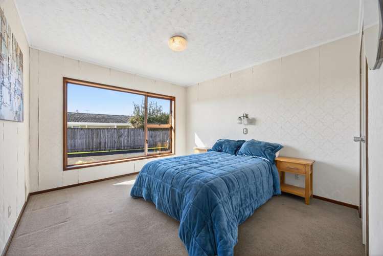 1/15 Serrita Avenue Sunnyhills_12