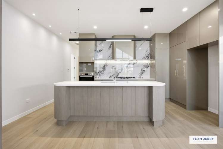 14 Tuwai Crescent Opaheke_8