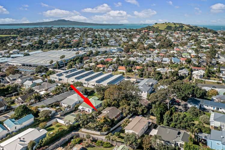 16 William Bond Street Stanley Point_15