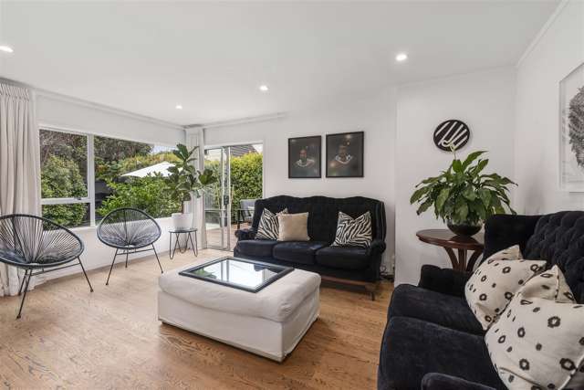 2/7 Hanlon Crescent Narrow Neck_3