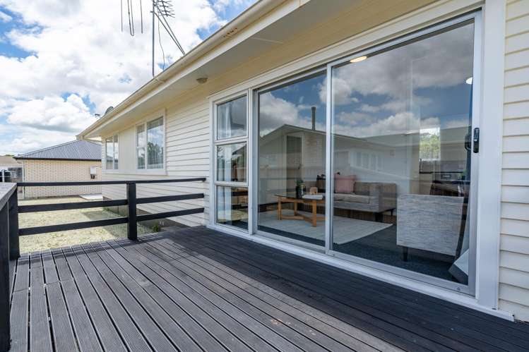 12 & 12A Oban Avenue Glenview_18