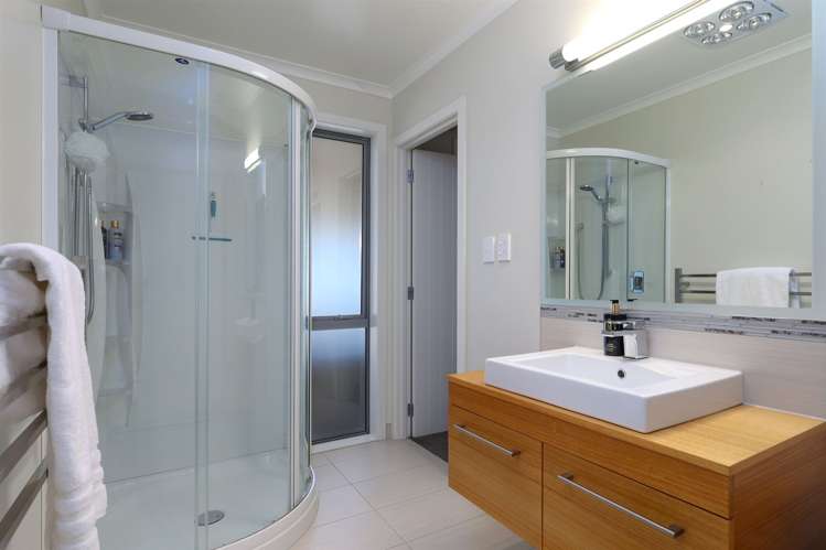 85 Sanctuary Drive Stoke_16