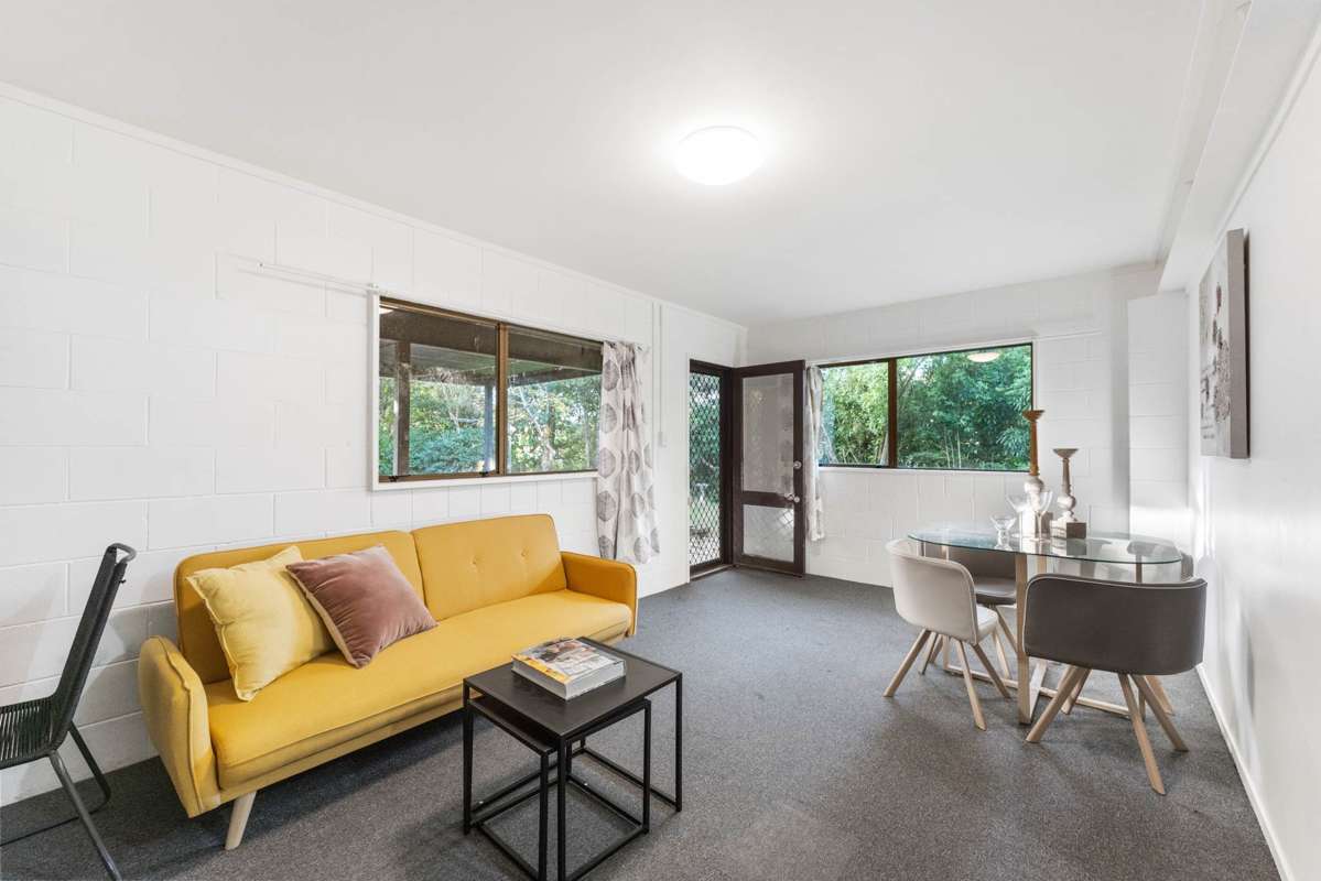 8 Iberia Place_4