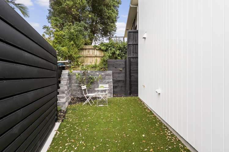 27E Seaview Terrace Mt Albert_7