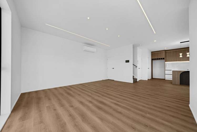 66 McAnnalley Street Manurewa East_12