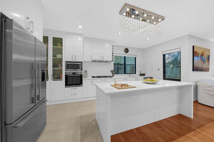 63 Castlederg Drive Flat Bush_11