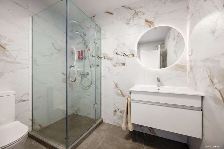 6/35 Centreway Road Orewa_7