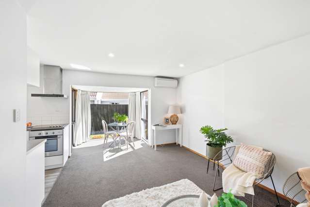 5/4 Broadbent Street Riccarton_2