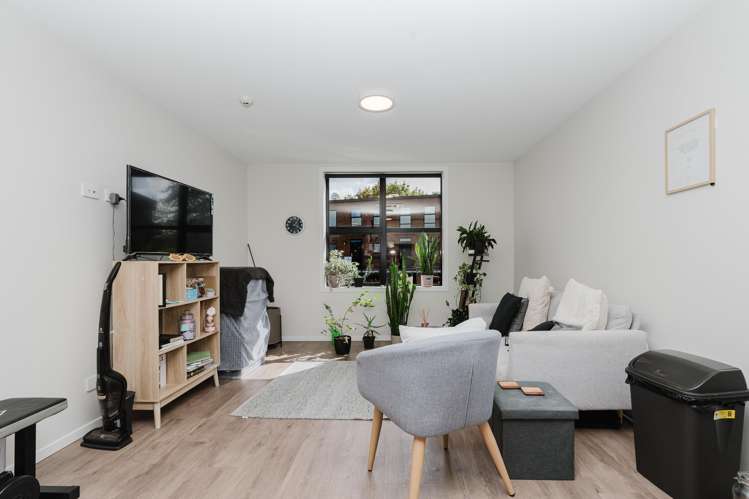 104/4 Village Quarter Lane_2